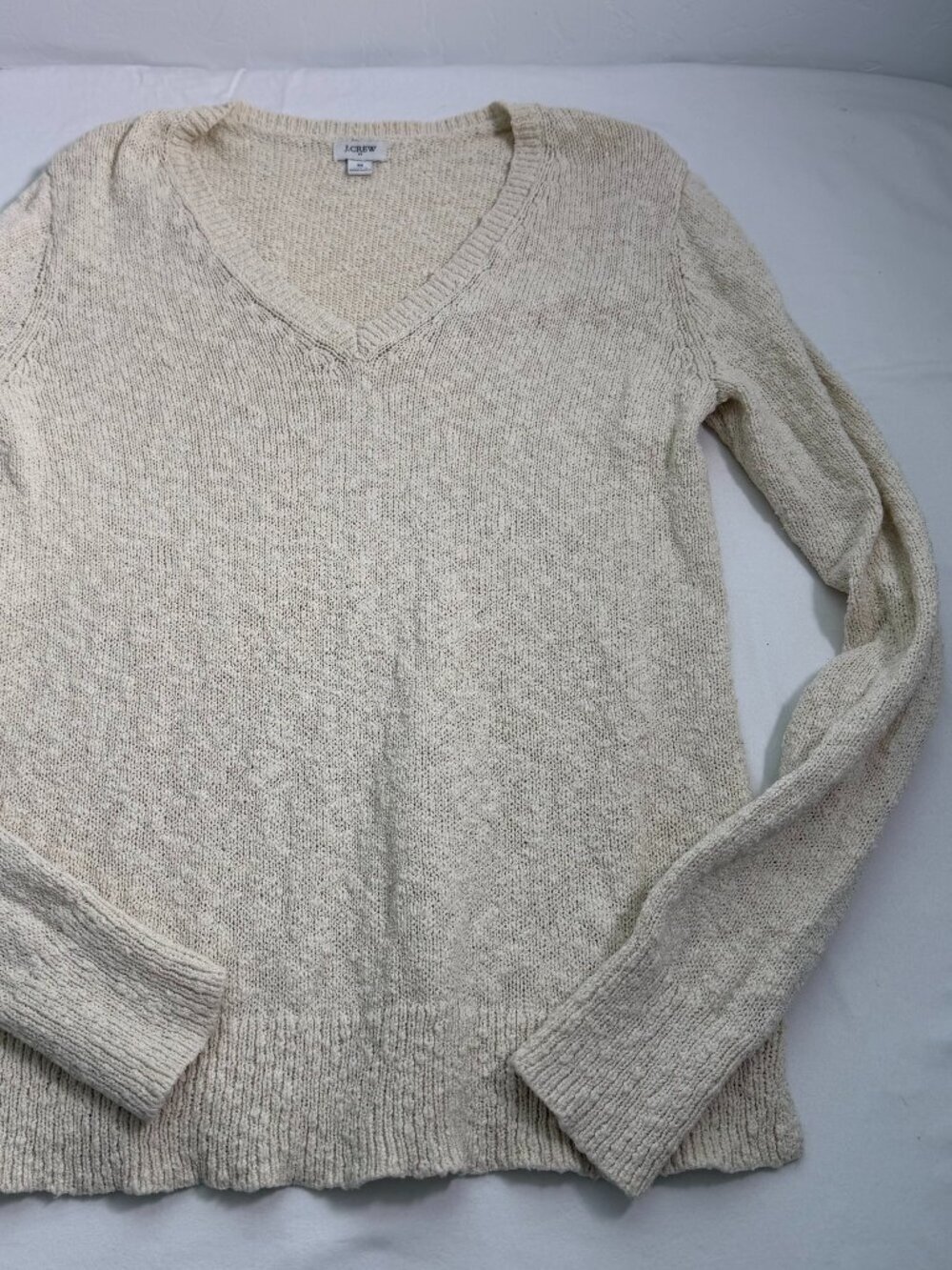 J.Crew Cream V-Neck Knit Sweater Women’s Medium Lightweight Long Sleeve Cozy Top